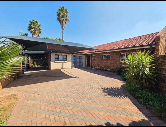4 BEDROOM HOUSE FOR SALE IN MEYERTON EXT 6